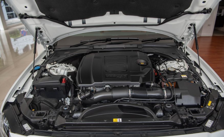 PEC Jaguar XF Sedan