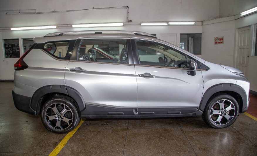 PEC Silver 2022 Mitsubishi Xpander Cross