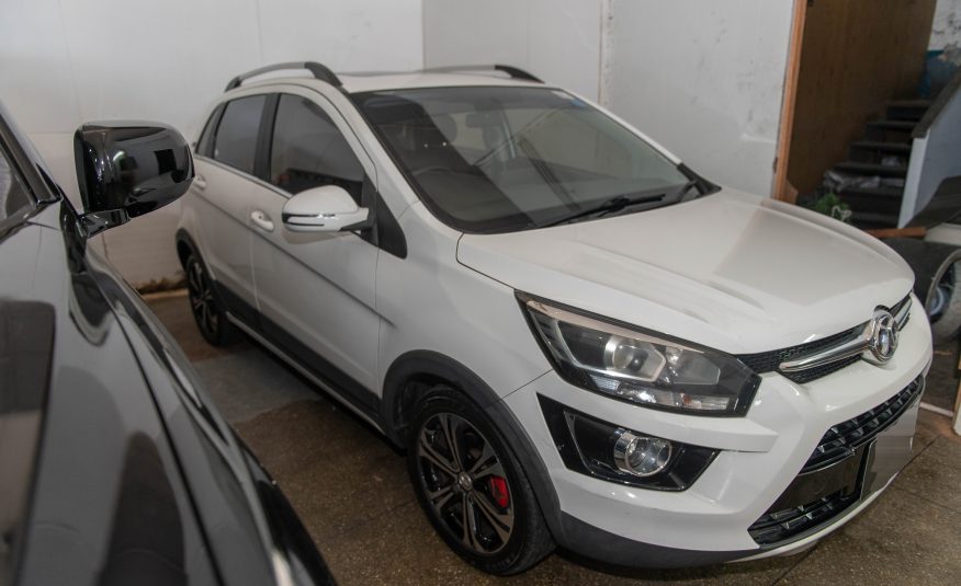 PDW 2019 WHITE BAIC X25