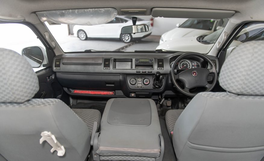 TEG WHITE 2019 JINBEI PANEL VAN