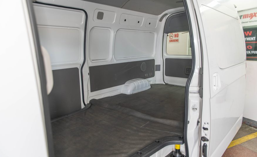 TEG WHITE 2019 JINBEI PANEL VAN