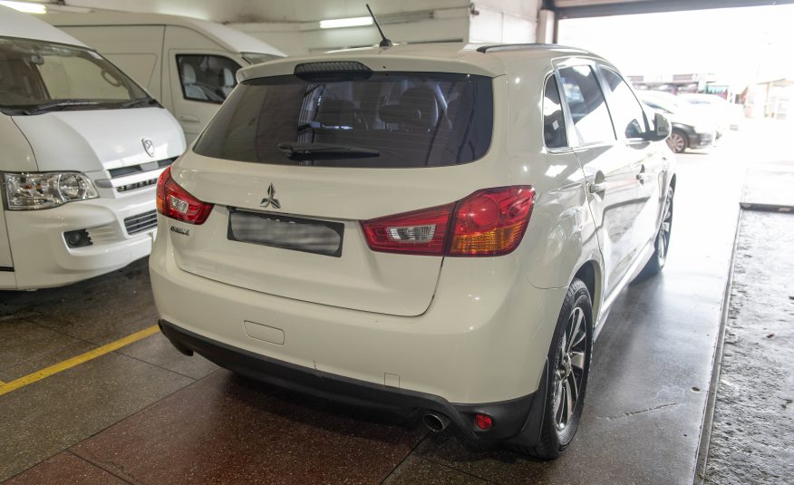 PDN WHITE 2016 MITSUBISHI ASX