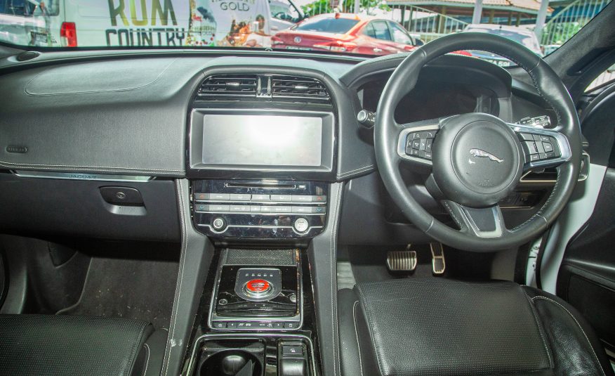 PDY 2020 White Jaguar F-PACE Chequered Flag