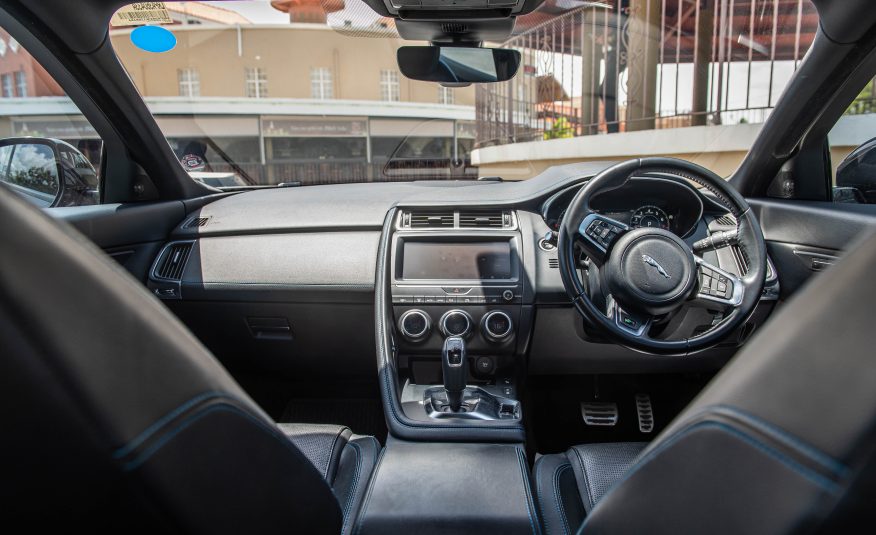PDX 2019 BLUE Jaguar E- Pace 2.0 R- Dynamic