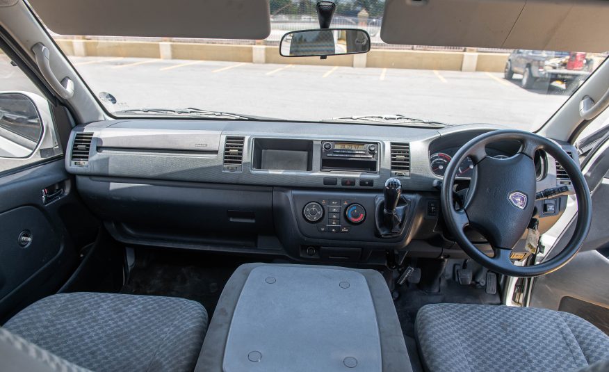 TEC 2019 White Jinbei Panel Van