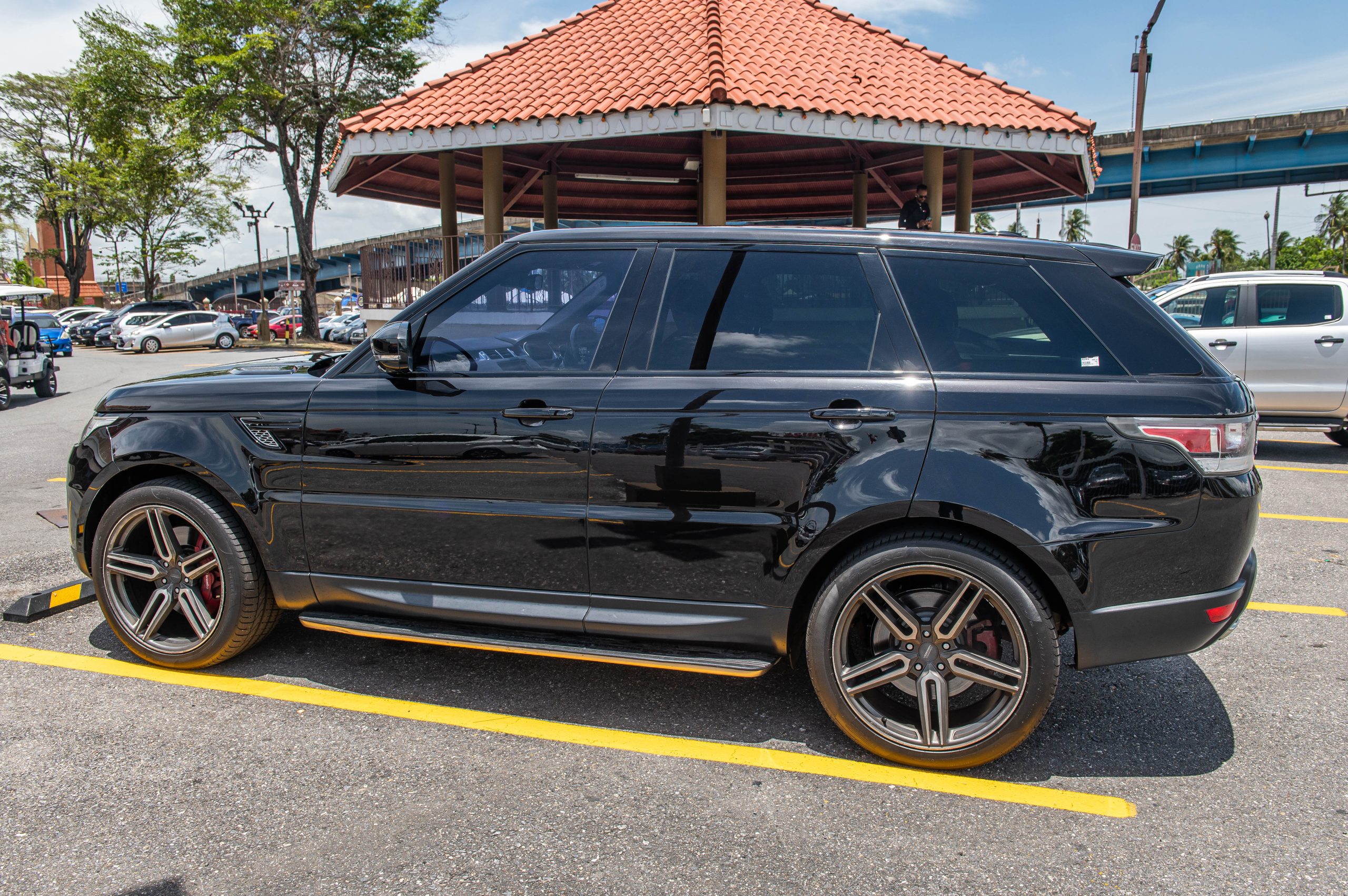 PDB 2014 BLACK Land Rover Ranger Rover Sport Autobiography