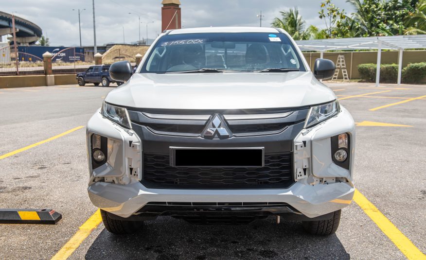 TDY 2020 White	Mitsubishi L200