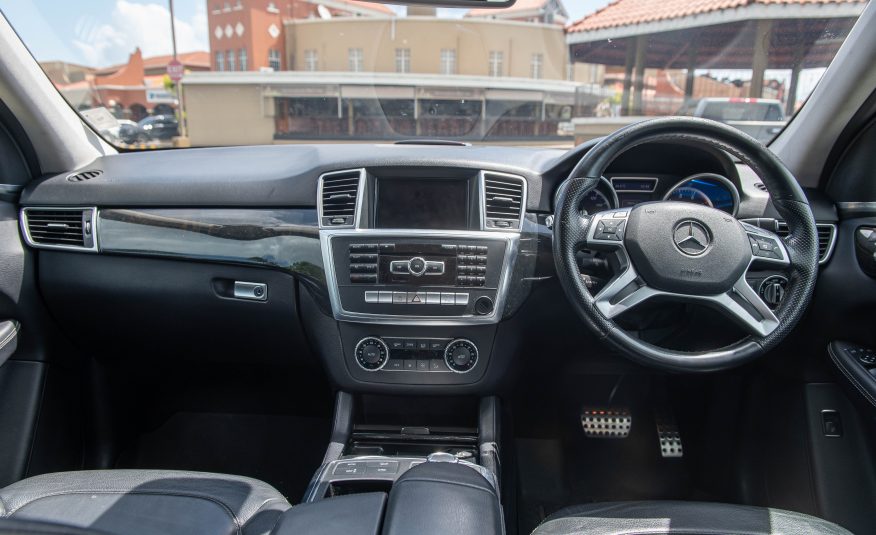 PDA 2013 Black Mercedes ML500 Brabus V8 Biturbo