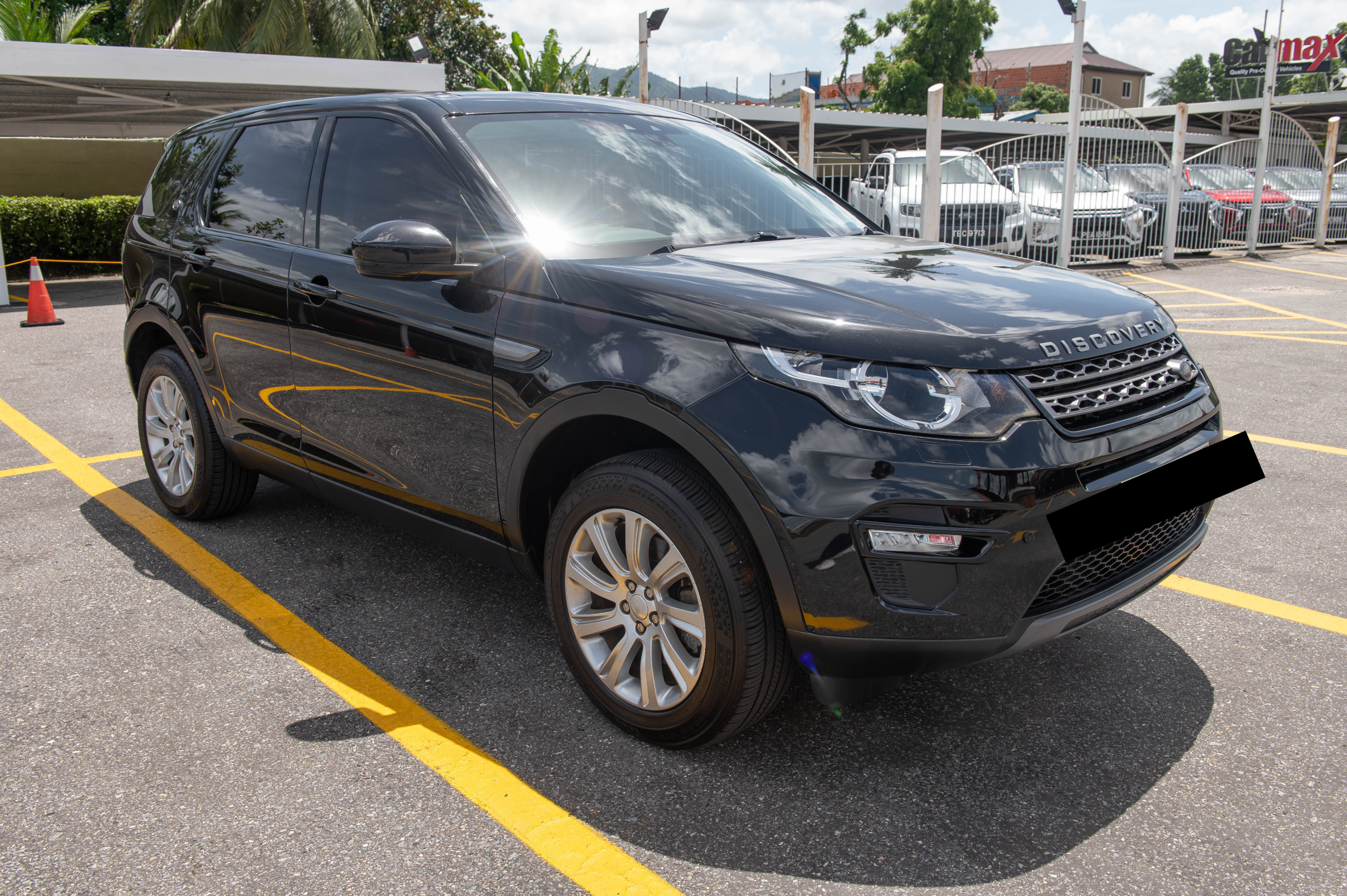 PDM 2016 Black Ford Discovery Sport SE