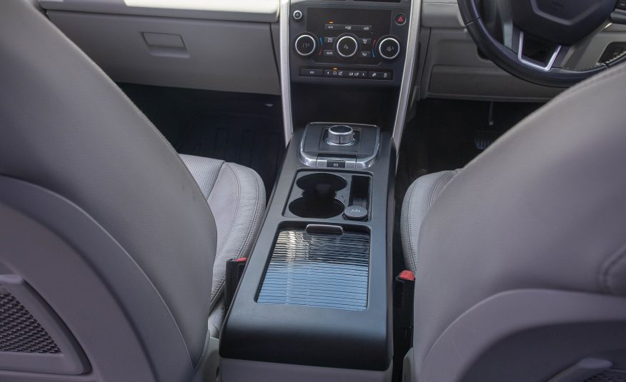 PDM 2016 Black Ford Discovery Sport SE