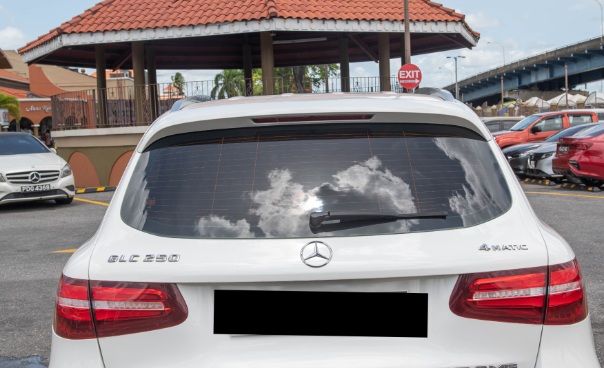 PDM 2015 Mercedes GLC 250