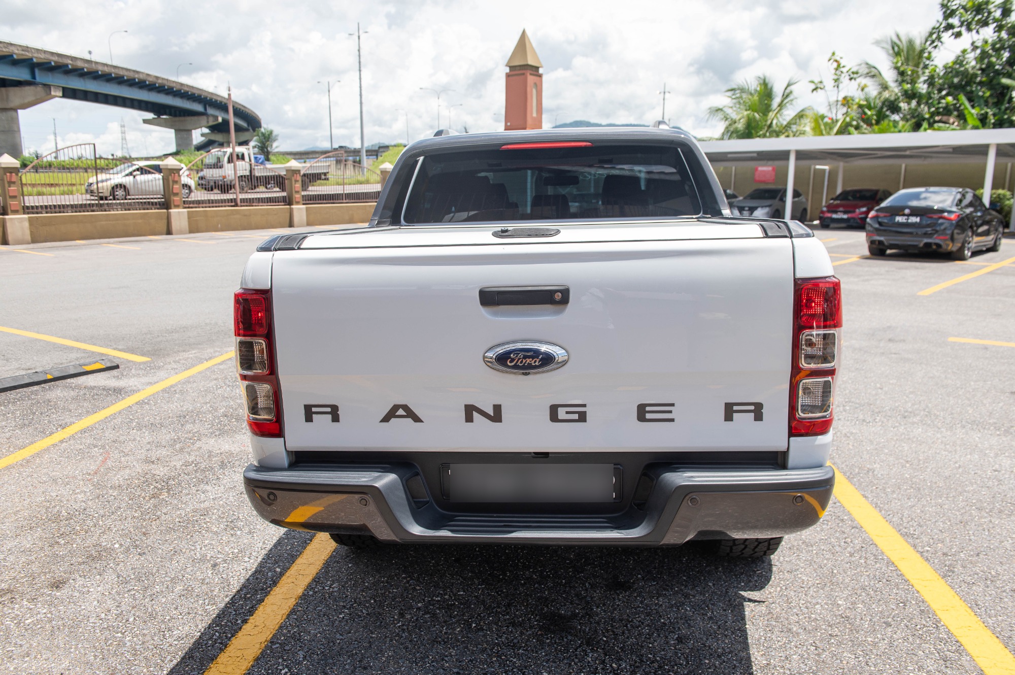 TDW 2019 White Ford Wildtrak