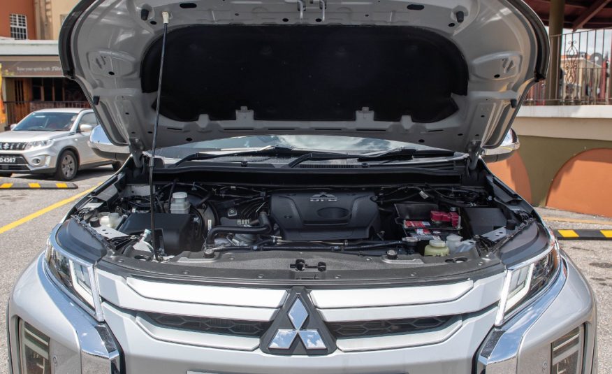 TEB 2021 Silver Mitsubishi Sportero