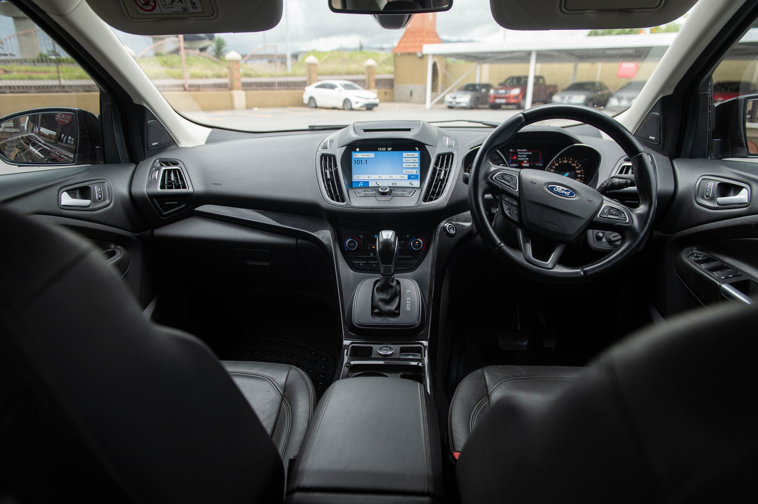 PDW 2019 Black Ford Kuga Titanium
