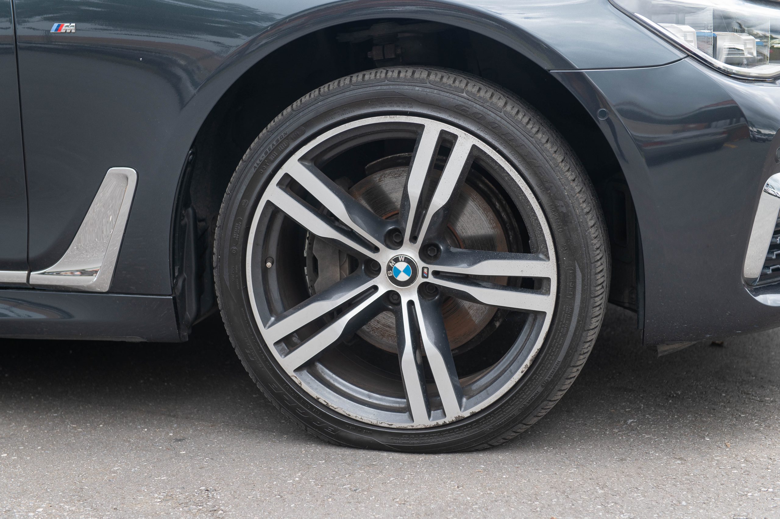 PDR 2017 Singapore Grey BMW 740i