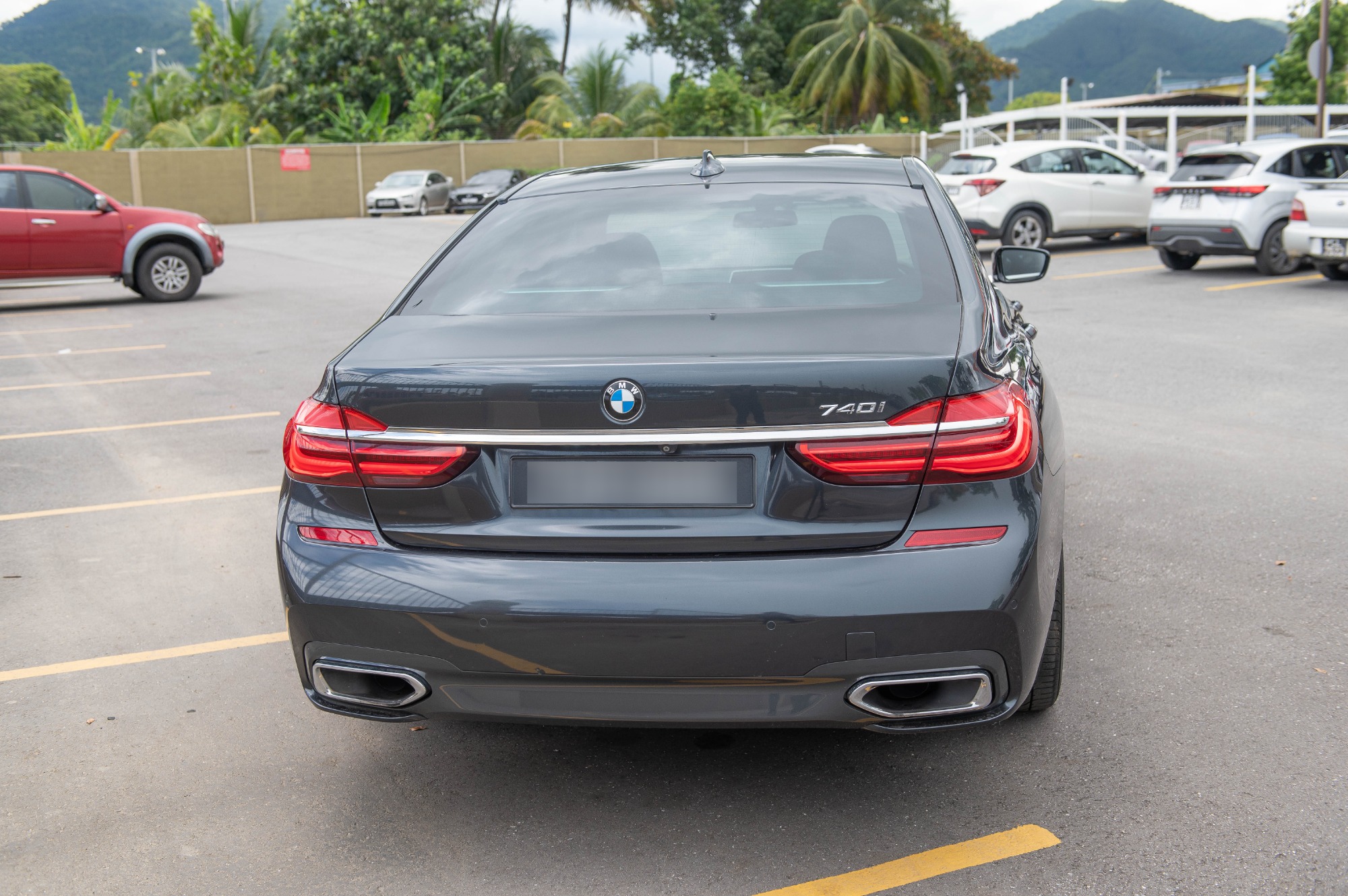 PDR 2017 Singapore Grey BMW 740i
