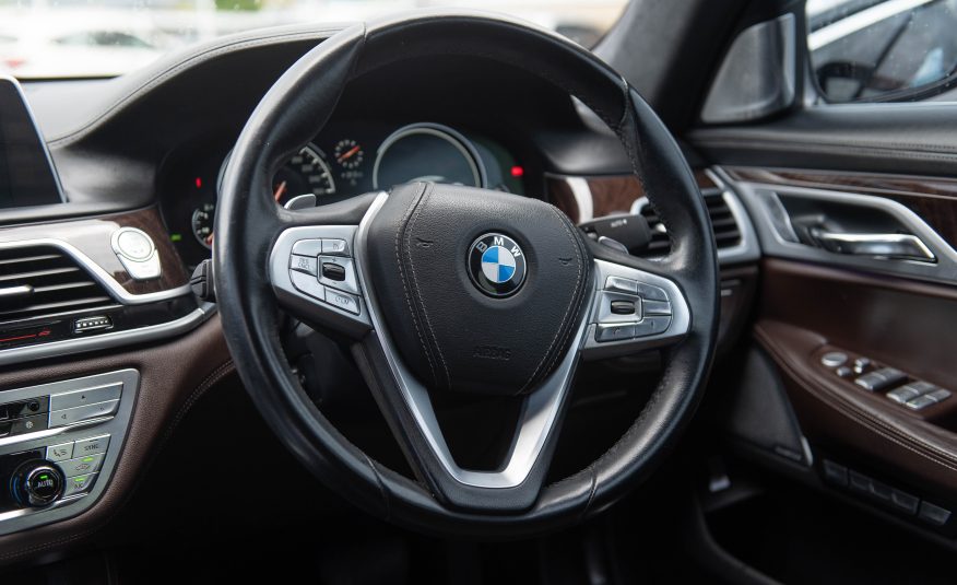 PDR 2017 Singapore Grey BMW 740i