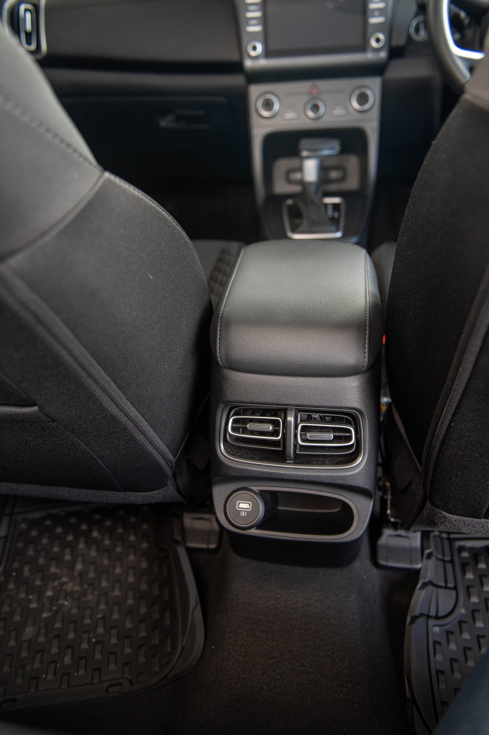 PEG 2024 Black Hyundai Creta