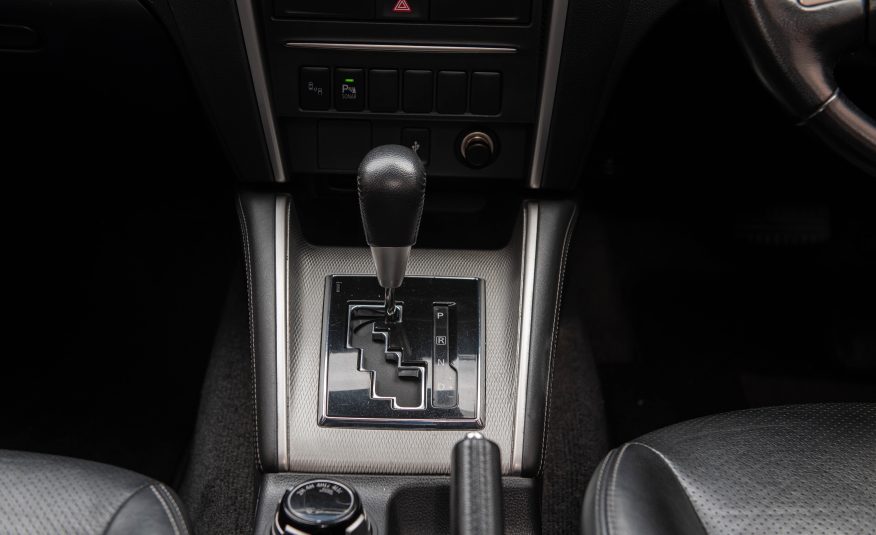 TEB 2021 Silver Mitsubishi SPORTERO