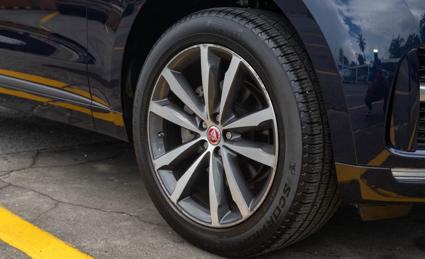 PDT 2018 Blue Jaguar F-PACE