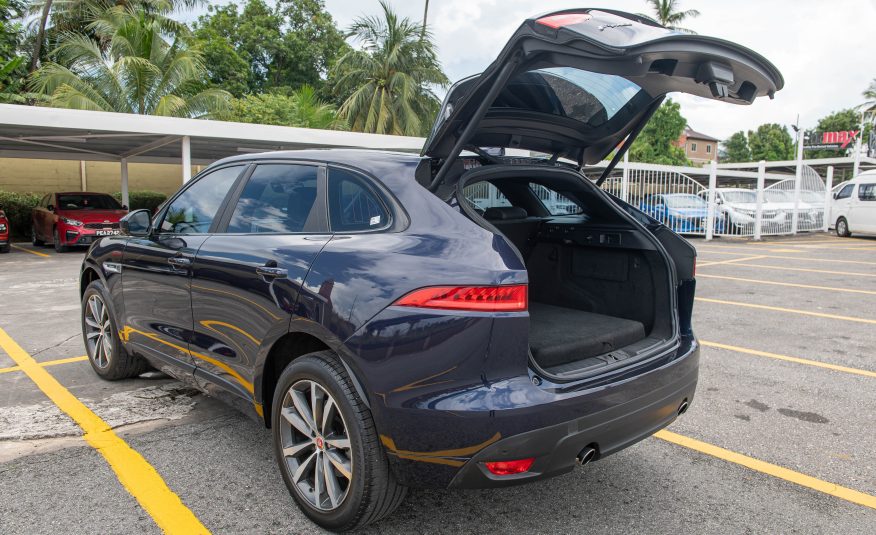 PDT 2018 Blue Jaguar F-PACE