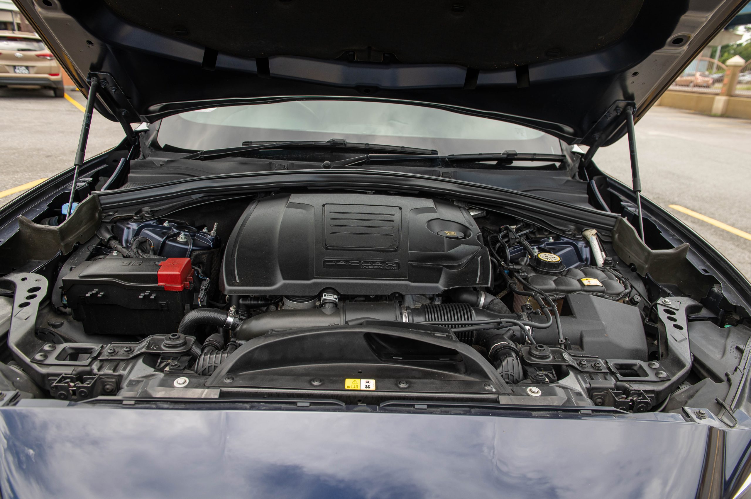 PDT 2018 Blue Jaguar F-PACE