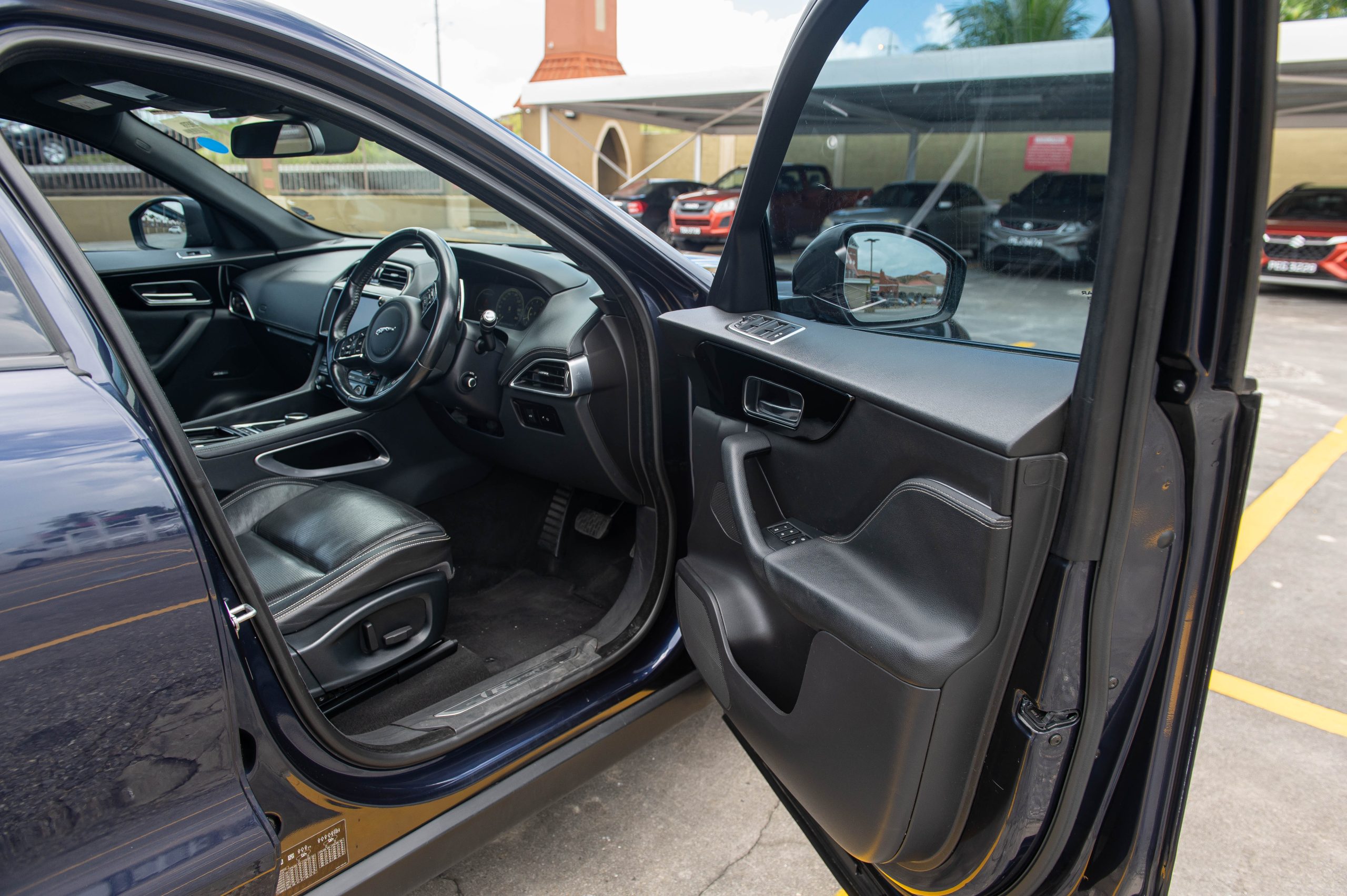 PDT 2018 Blue Jaguar F-PACE