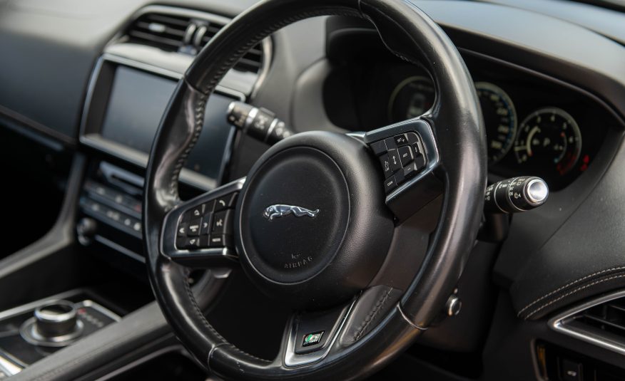PDT 2018 Blue Jaguar F-PACE