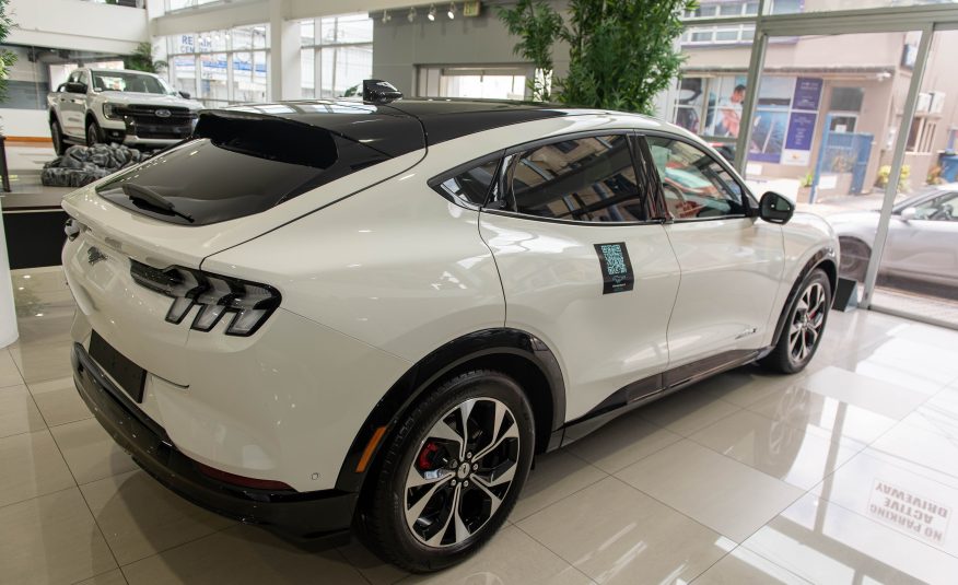 Unregistered 2023 Star White Mustang Mach-E