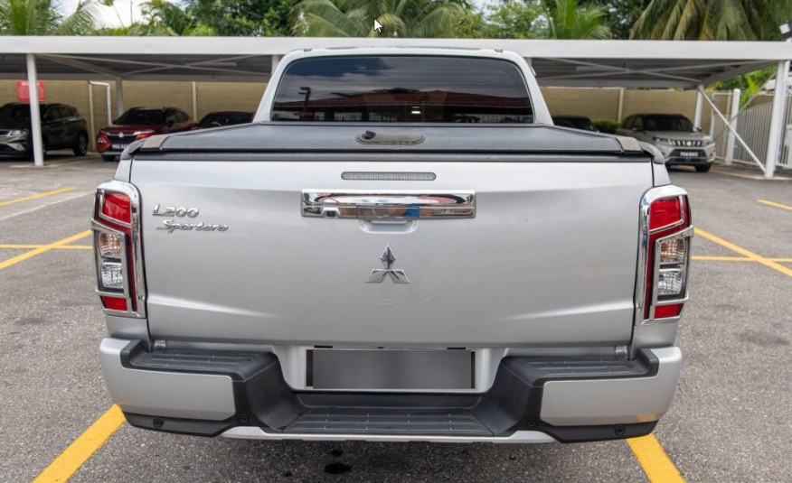 TEB 2021 Silver Mitsubishi SPORTERO