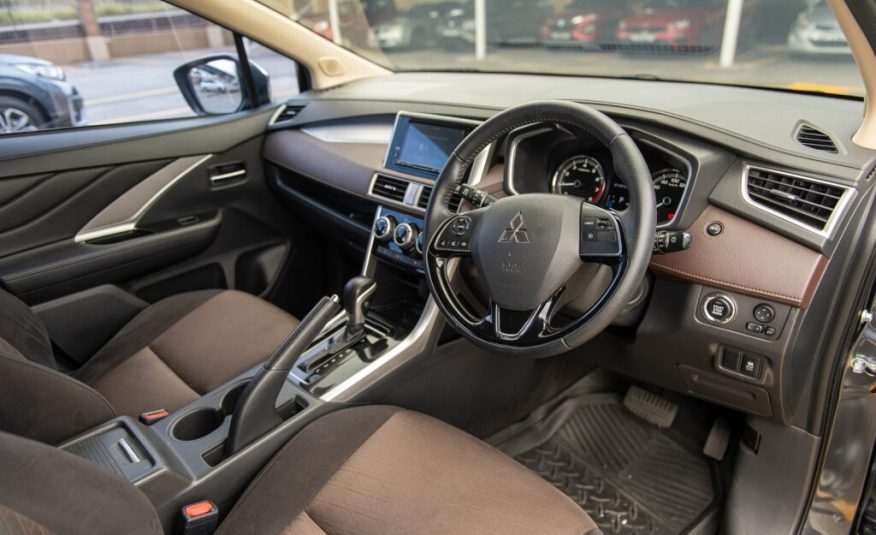 PEC 2022 Grey Mitsubishi Xpander Cross