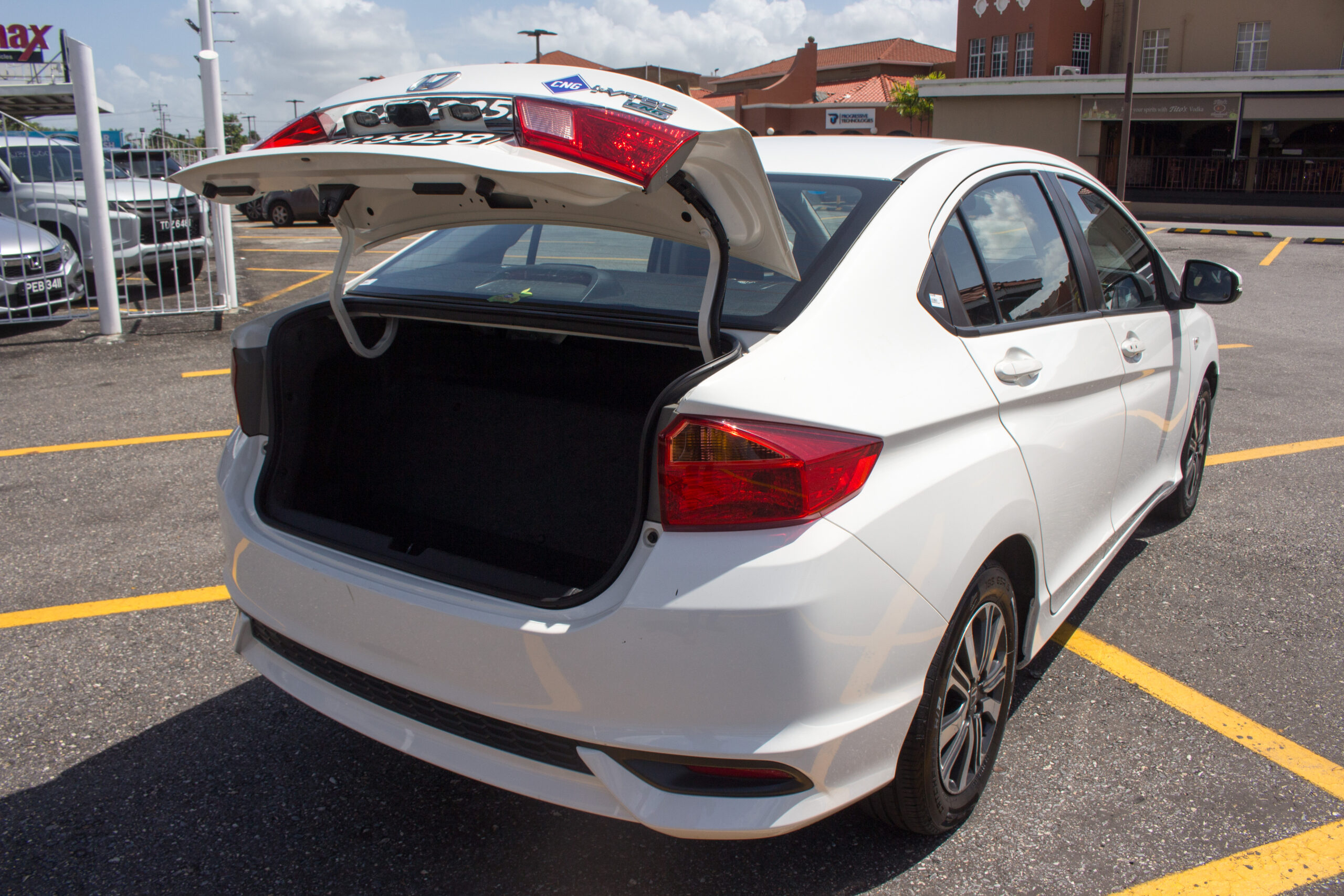 PEC 2020 Taffeta White Honda City CNG