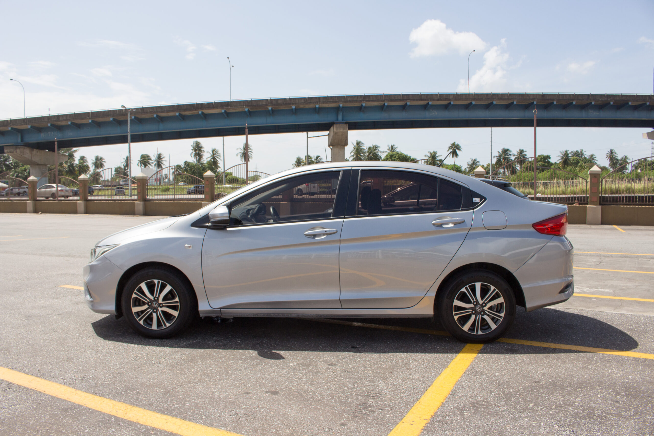 PEB 2021 Lunar Silver Honda City CNG