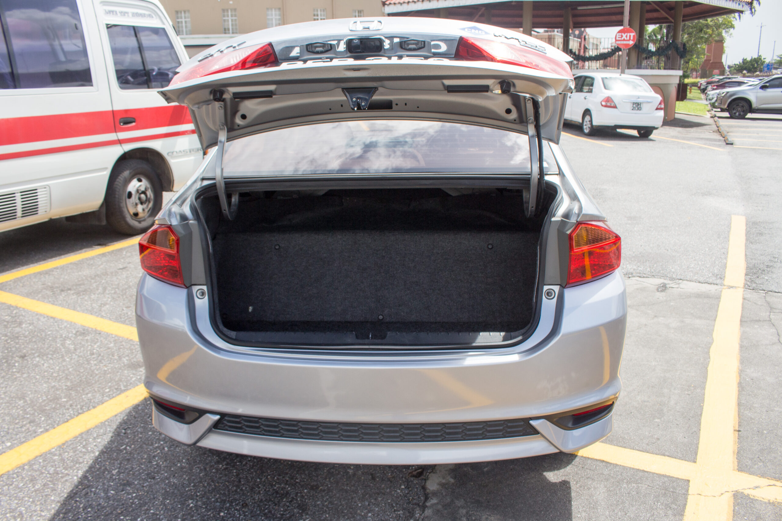 PEB 2021 Lunar Silver Honda City CNG