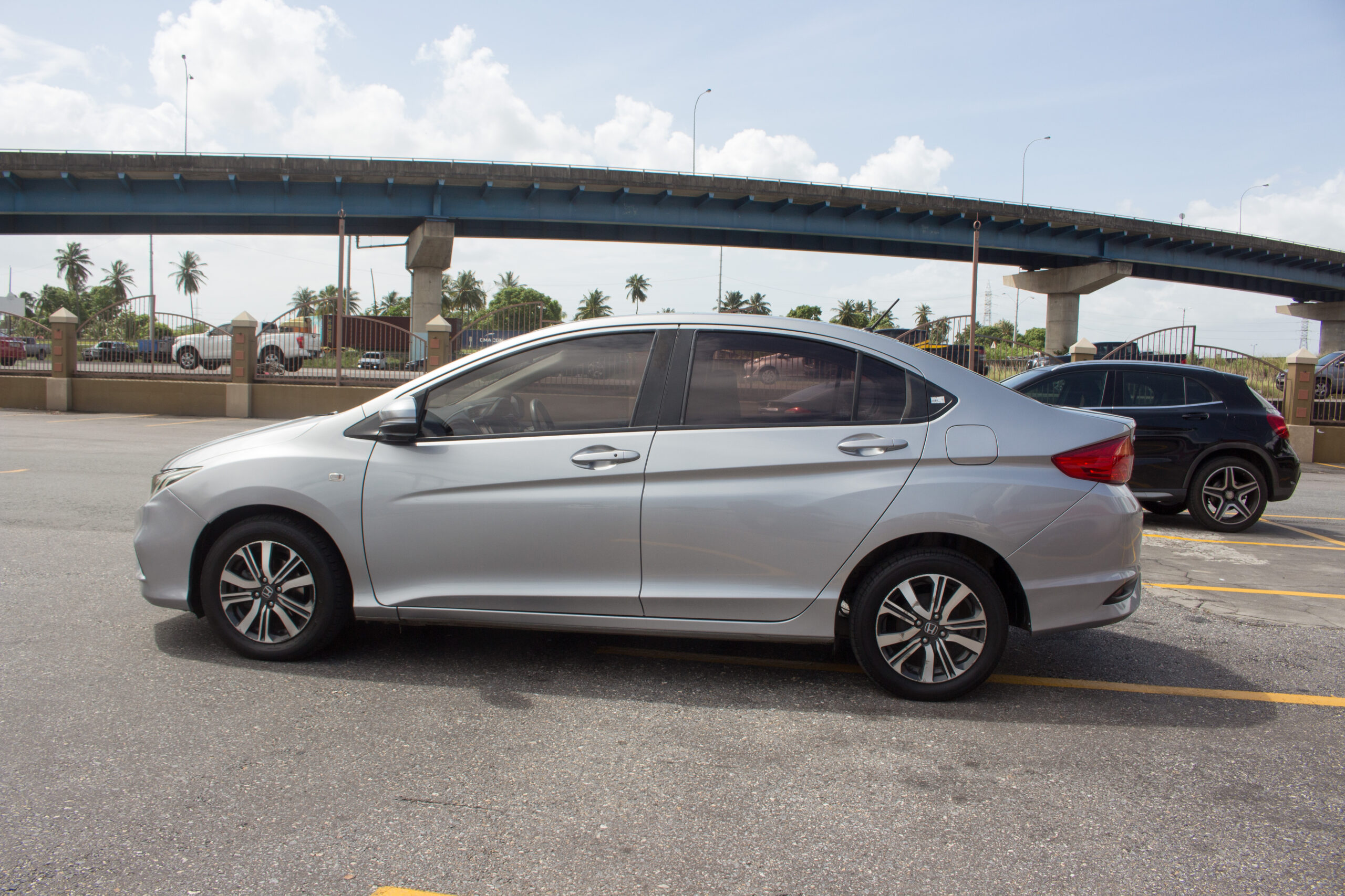 PEB 2021 Lunar Silver Honda City CNG