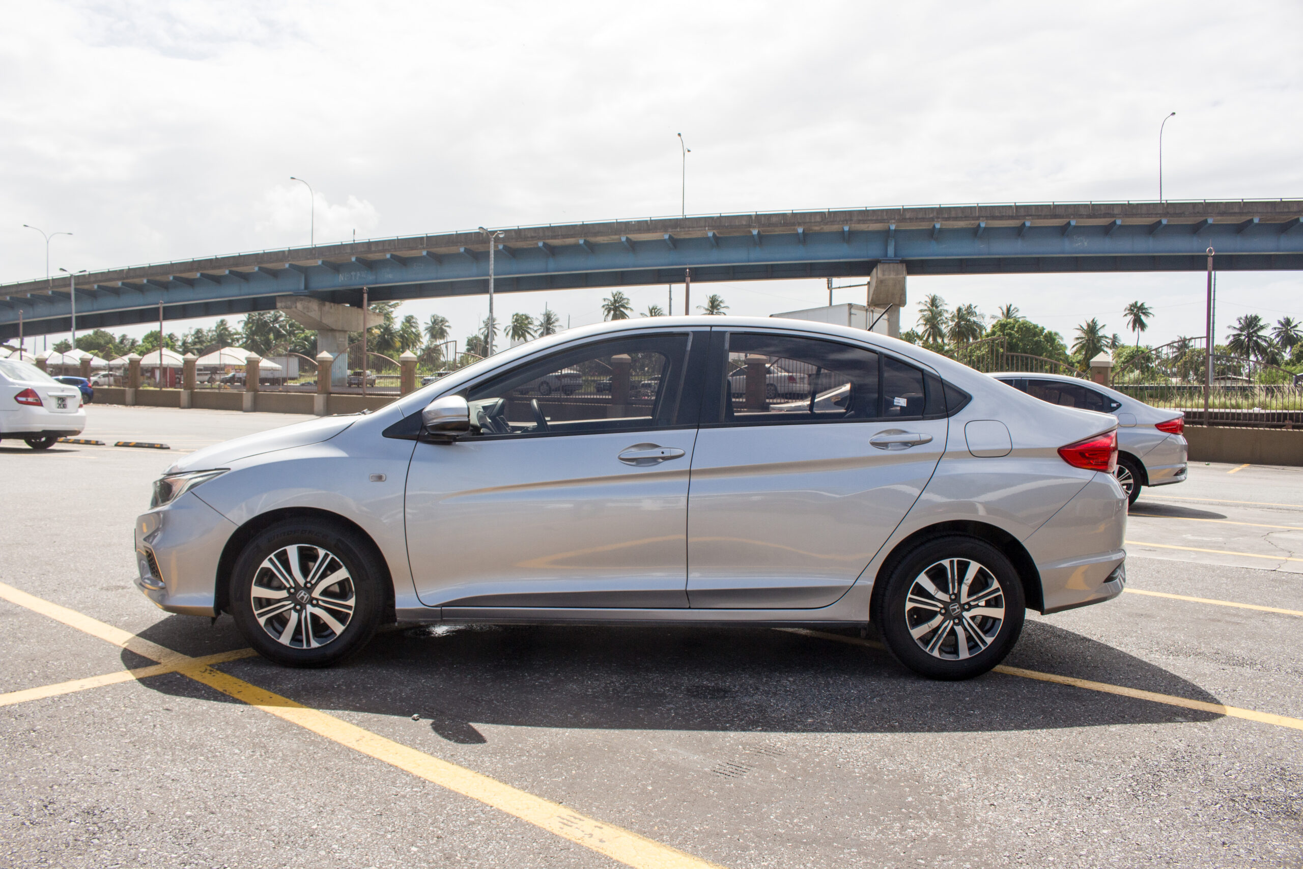 PEB 2021 Silver Honda City CNG