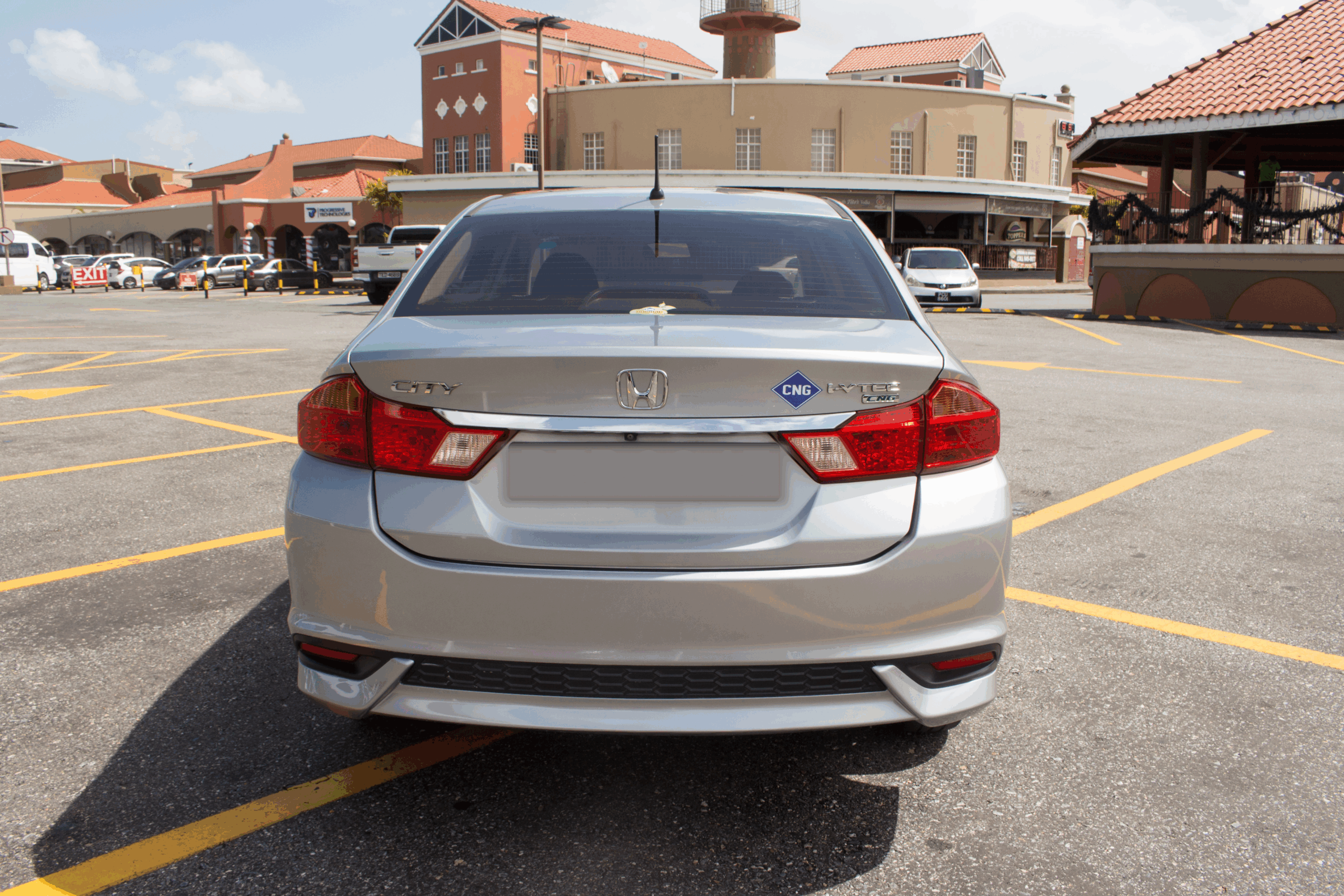 PEB 2021 Silver Honda City CNG