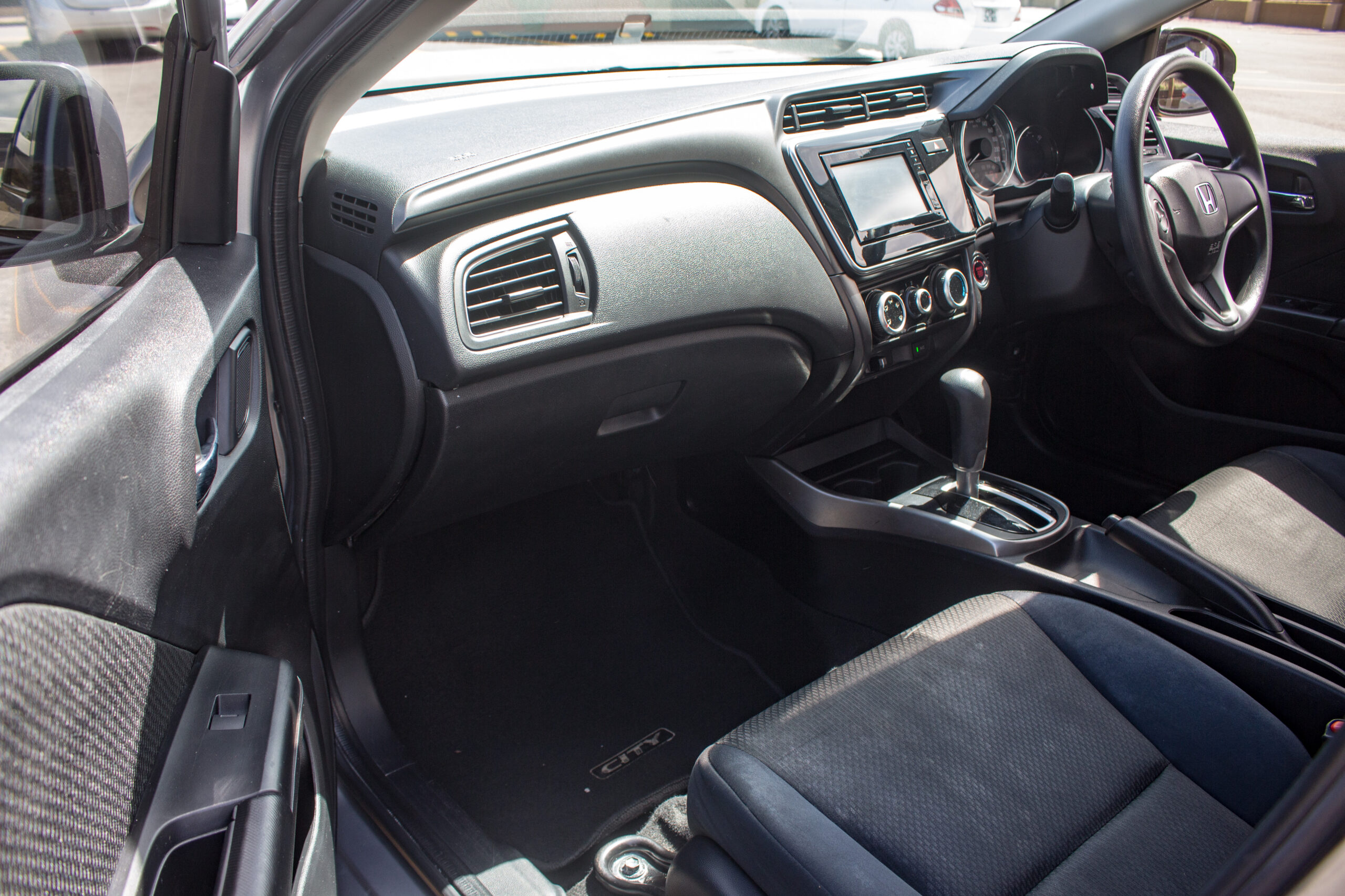 PEB 2021 Silver Honda City CNG