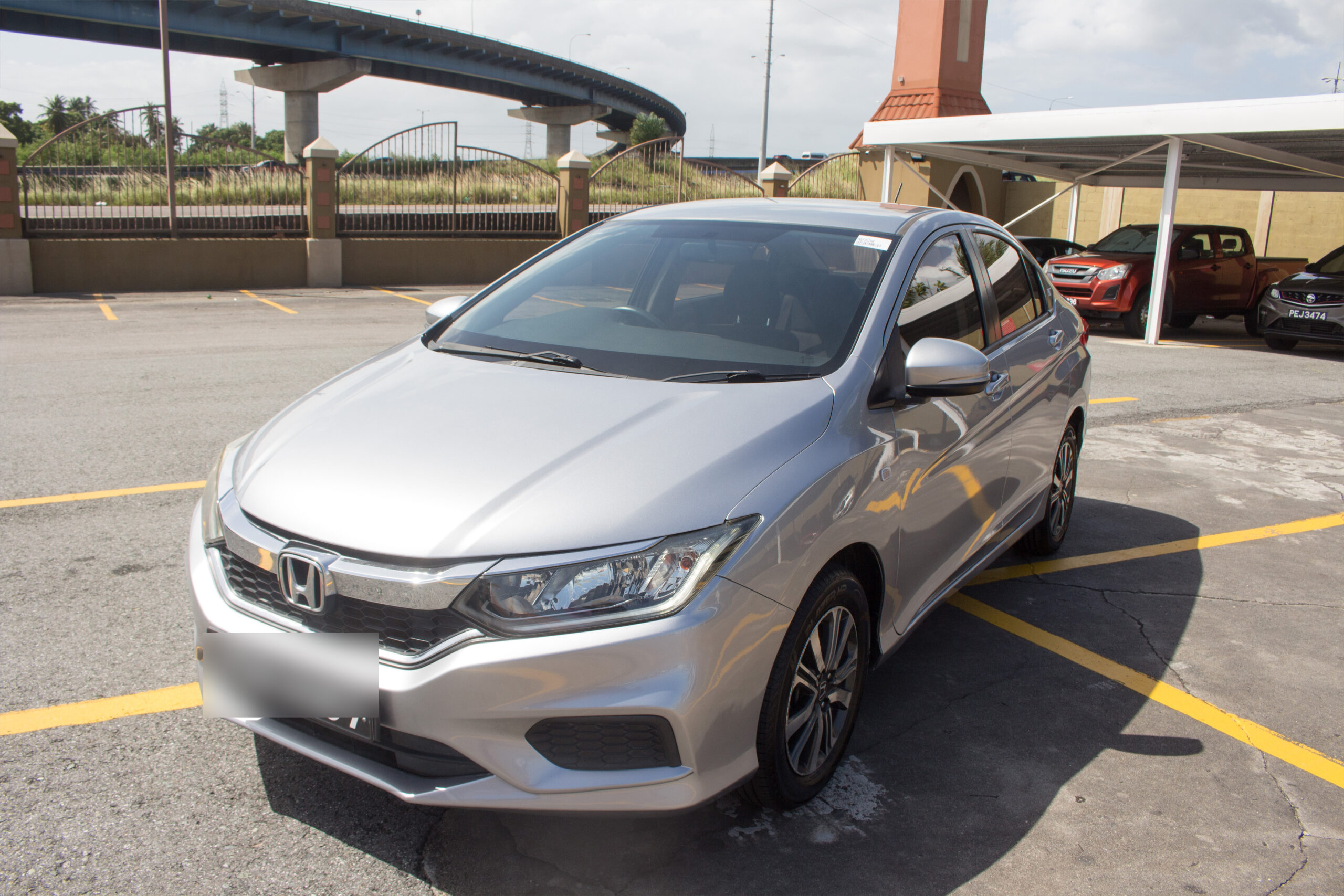 PEB 2021 Silver Honda City CNG