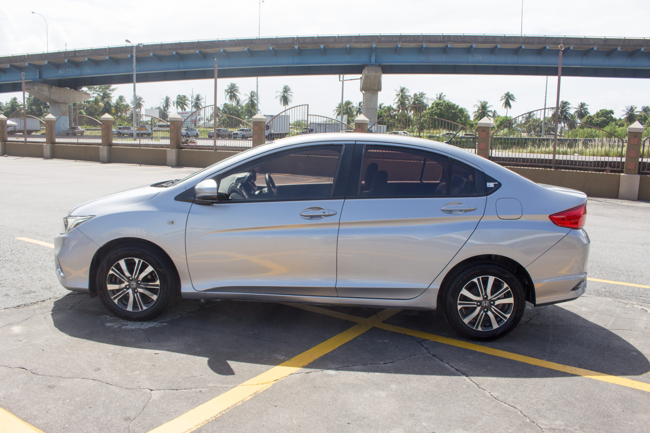 PEB 2021 Silver Honda City CNG