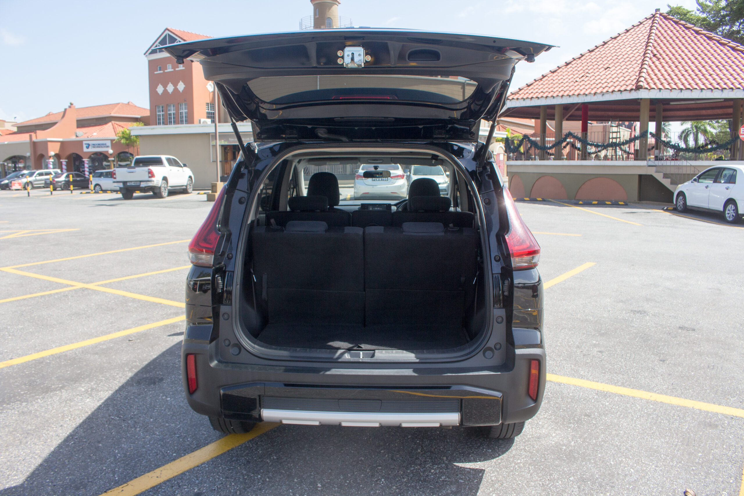 PED 2022 Black Mitsubishi Xpander Cross