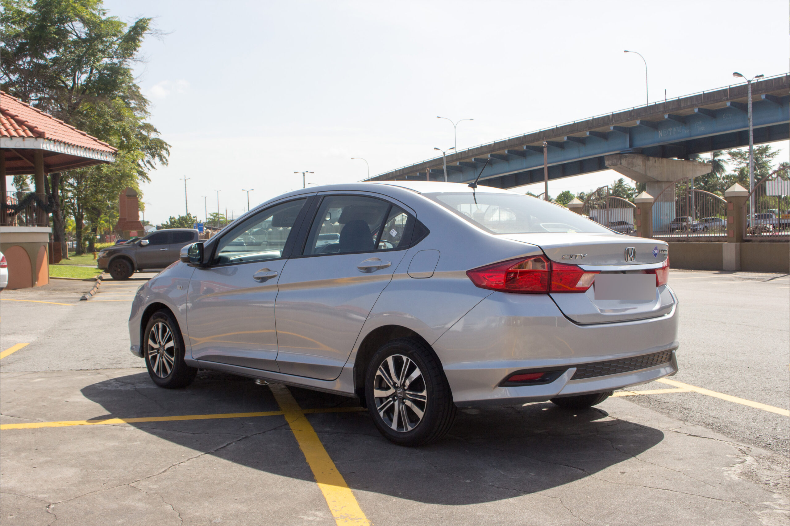 PEB 2011 Silver Honda City CNG