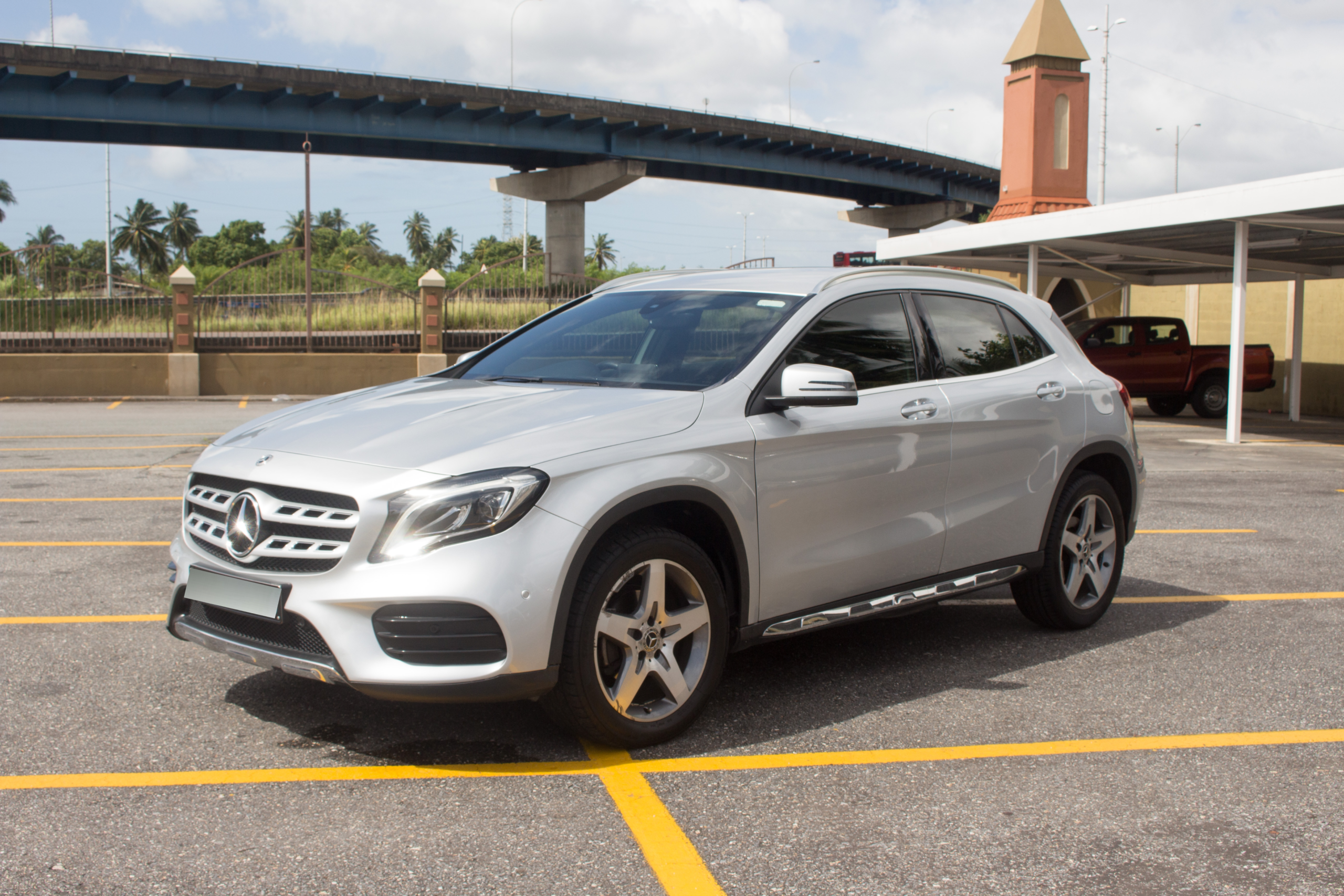 PDZ 2019 Silver Mercedes Benz GLA 200