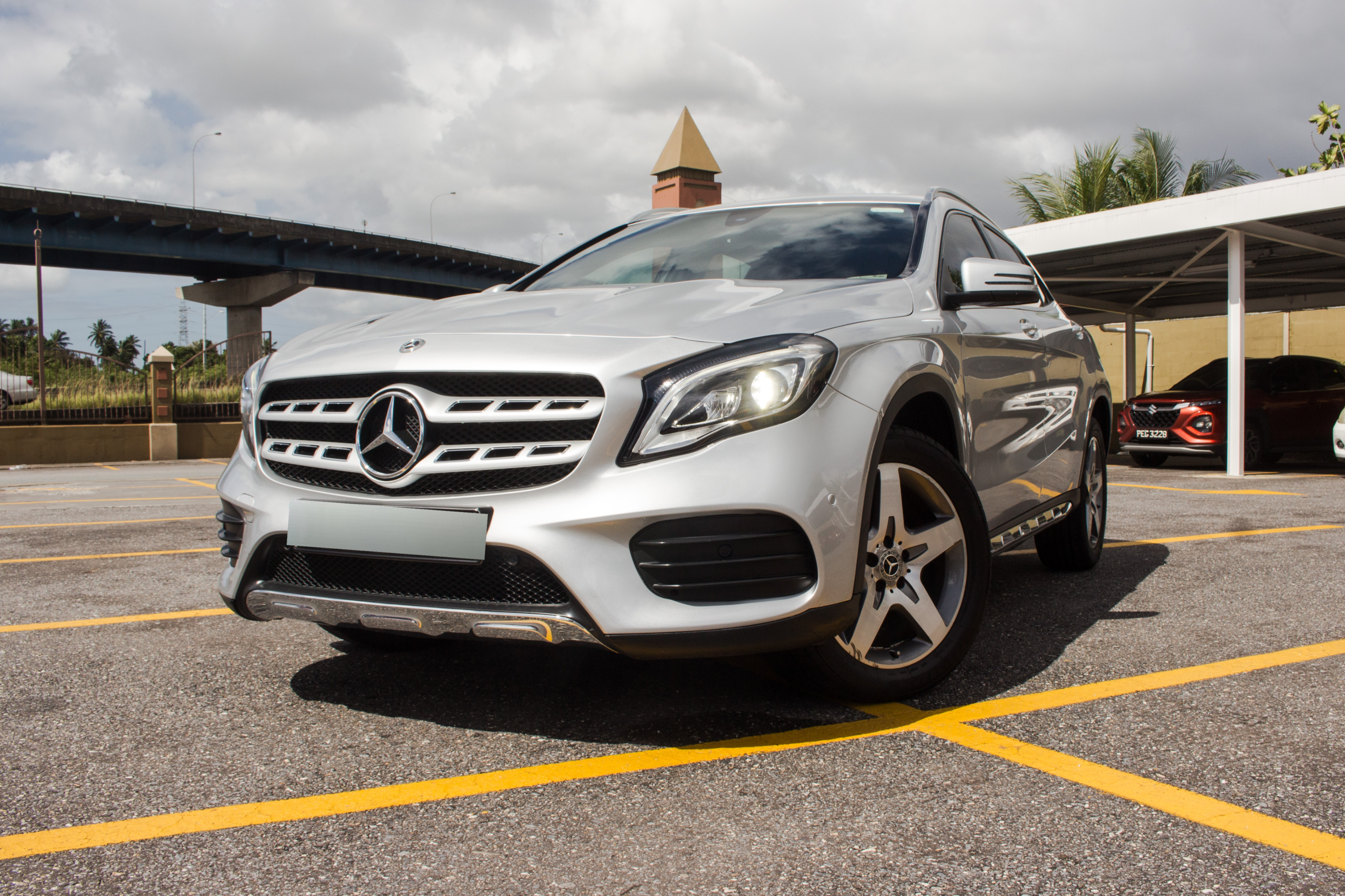PDZ 2019 Silver Mercedes Benz GLA 200