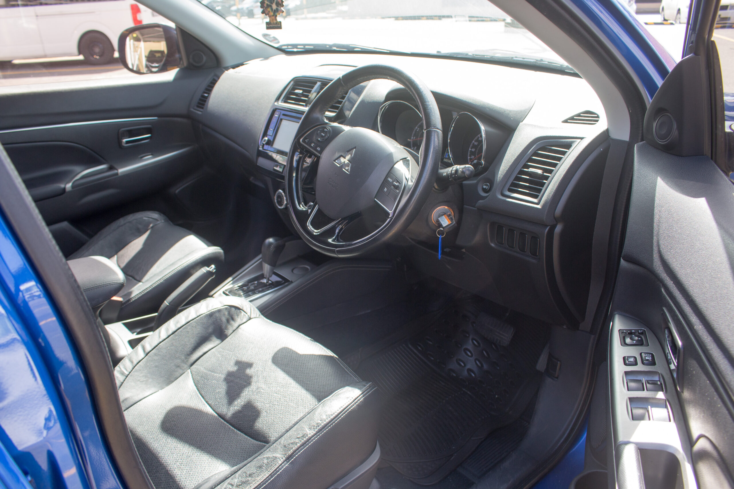 2019 PEB Blue Mitsubishi ASX