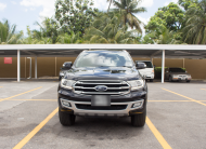 PEC 2019 Black Ford Everest