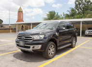 PEC 2019 Black Ford Everest