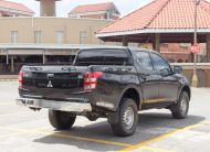TDX 2019 Black Mitsubishi L200