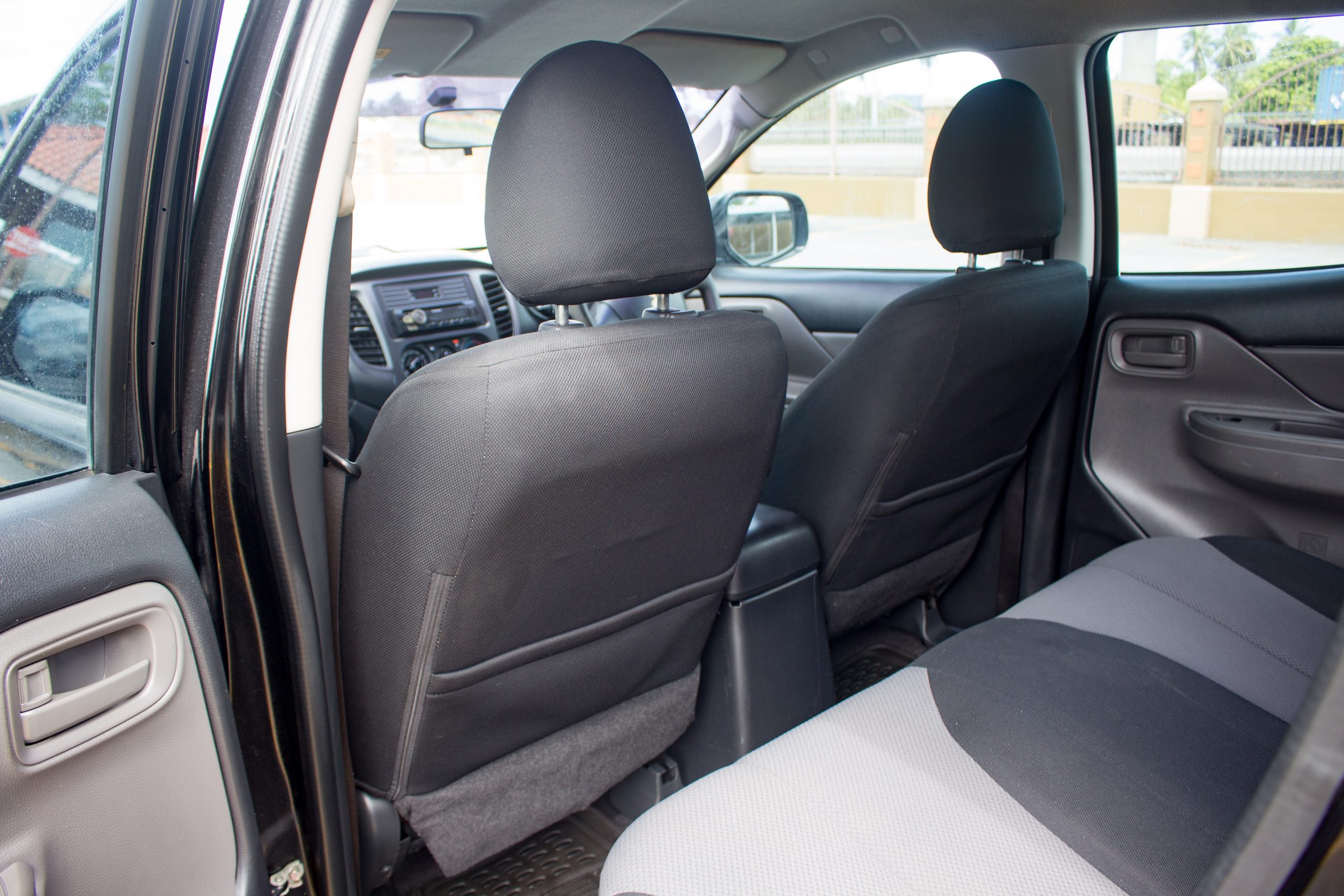 TDX 2019 Black Mitsubishi L200