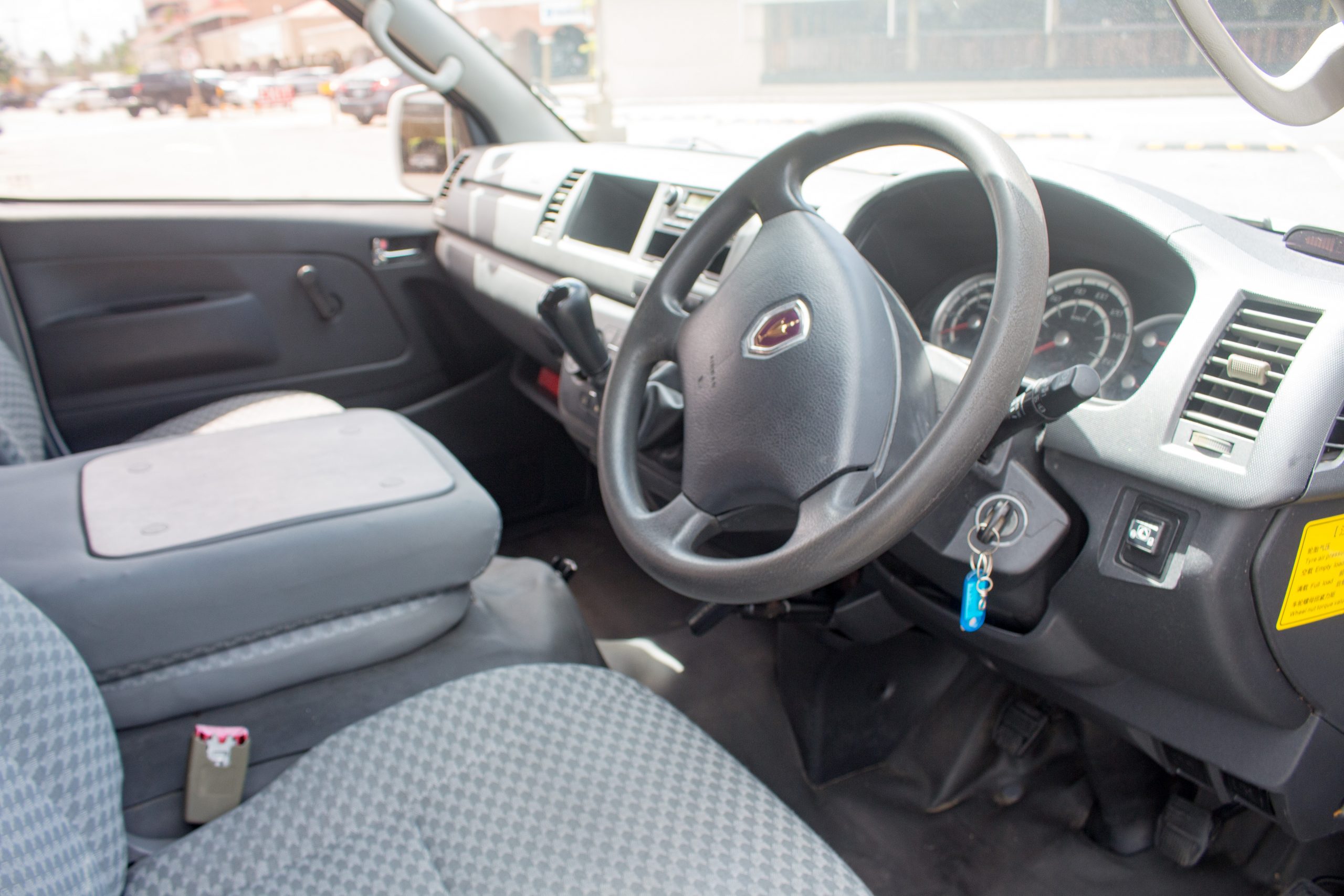 TED 2019 White Jinbei Panel Van